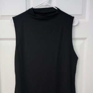 Sleeveless mock . turtleneck